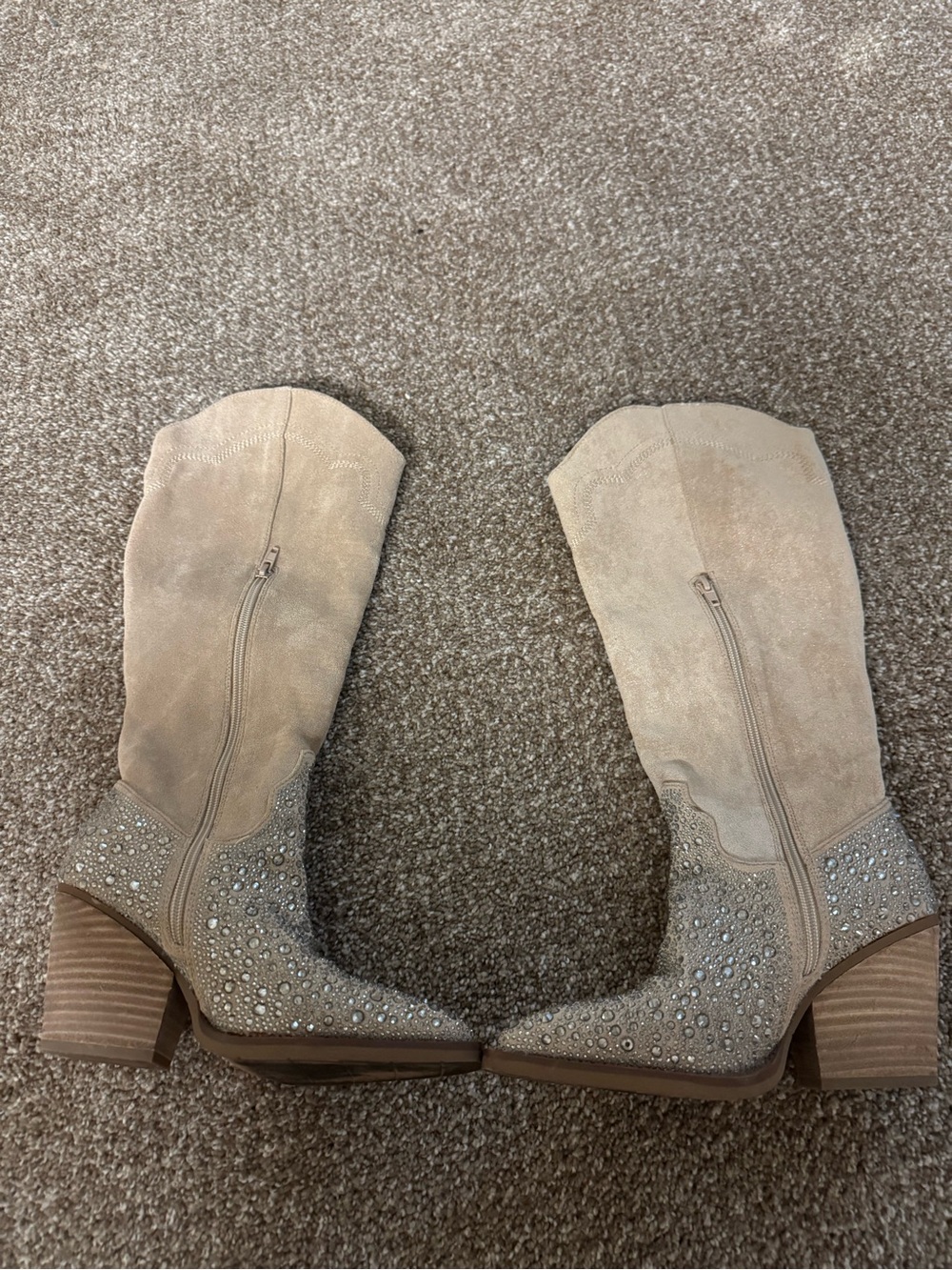 Steve Madden Beige Glitter Suede Heeled Cowboy Boots - Picture 3 of 3